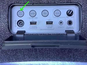 Picture of the dark -Party Connect- indicator.